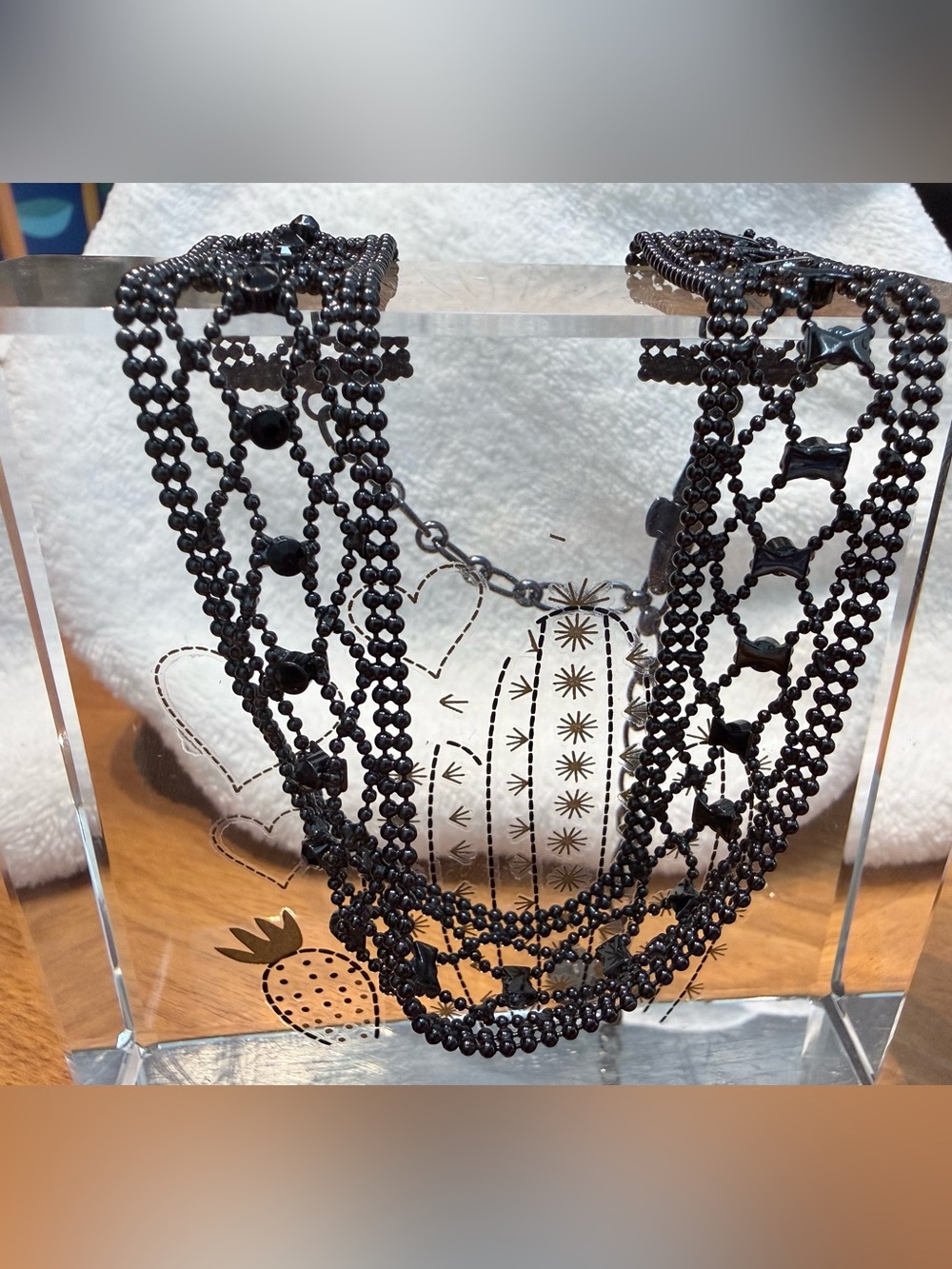 Pre-Owned authentic vintage
Givenchy choker